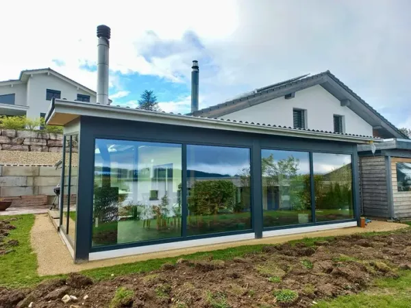 Fabrication et pose d’une véranda 